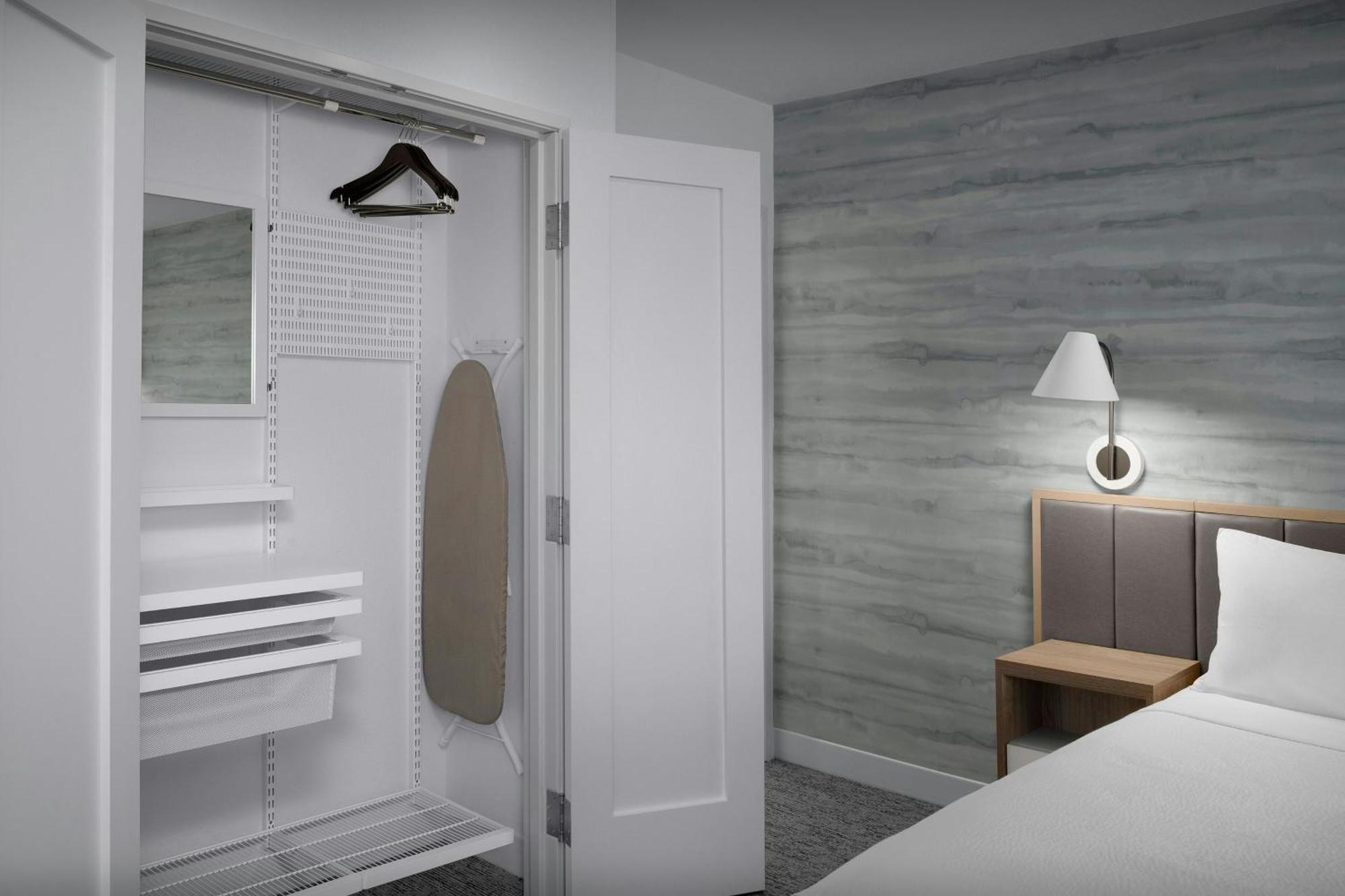 Towneplace Suites By Marriott Fort Myers Gulf Coast Exterior photo