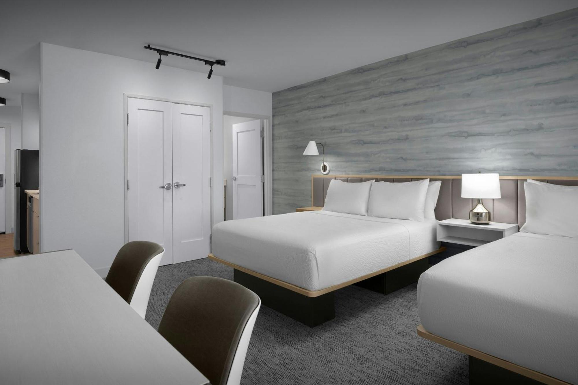 Towneplace Suites By Marriott Fort Myers Gulf Coast Exterior photo